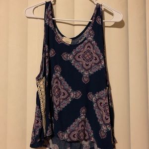 Cute Flowy Blue Tank Top Size L/XL